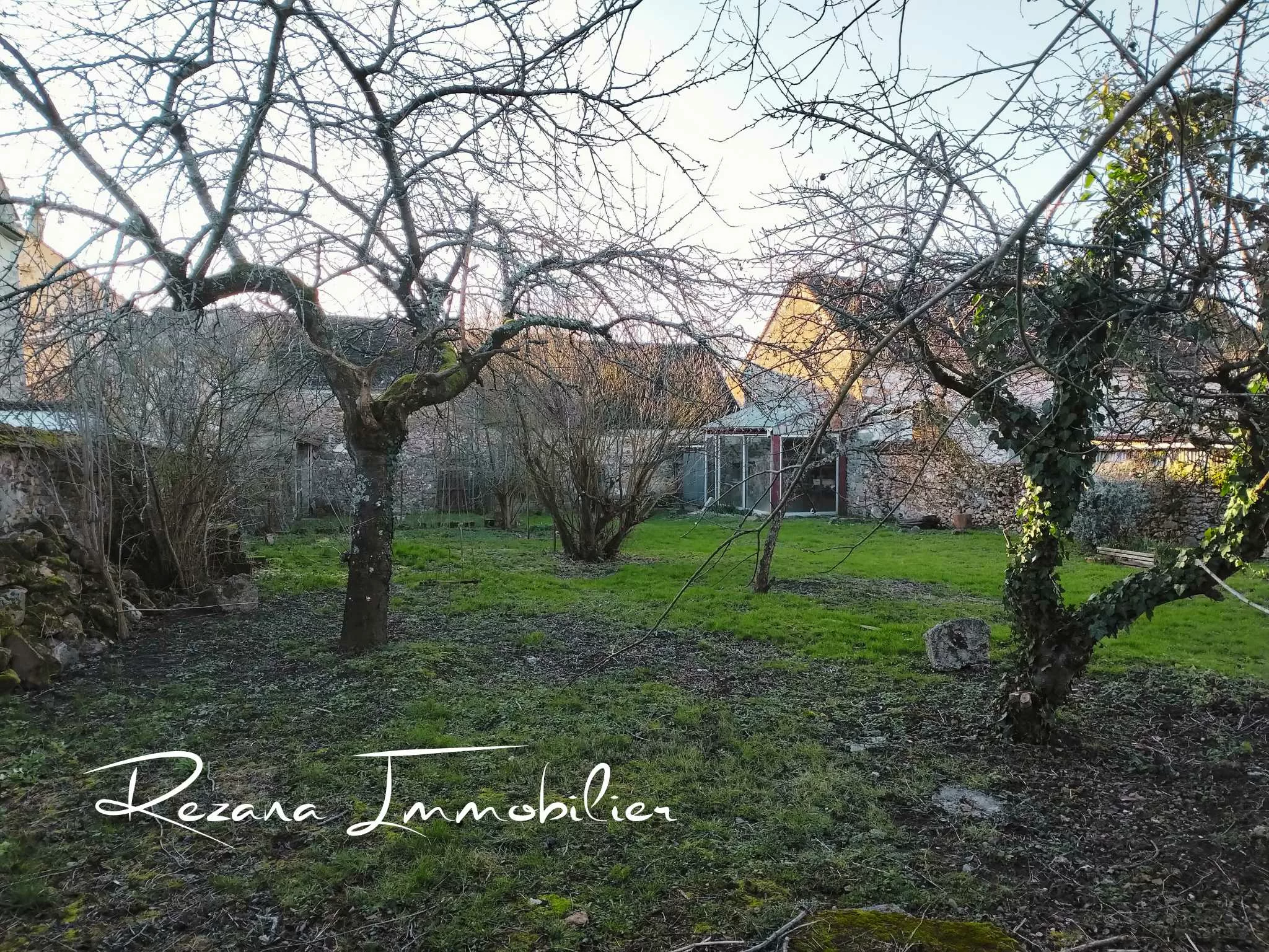 grand jardin 500 m² centre Héricy La Brosse