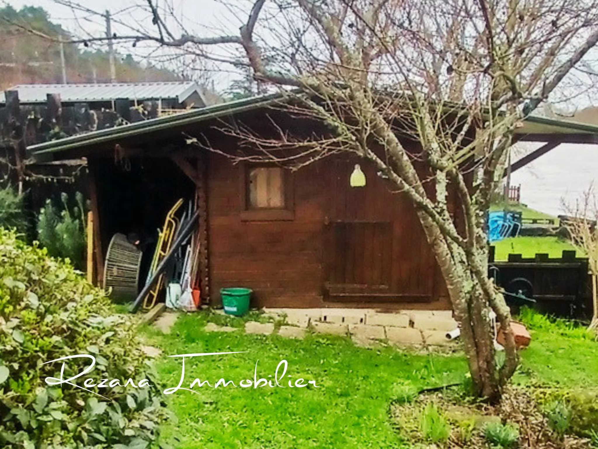 abri de jardin chalet bord de Seine Héricy