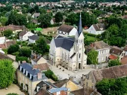 Photo église Saint-Éloi Vulaines-sur-Seine rue de l'église, construite 1897-1899 legs Charles Riché, patrimoine religieux Seine-et-Marne 77870