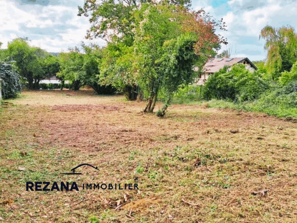 Terrain constructible à vendre Samoreau 77210 proche centre-ville