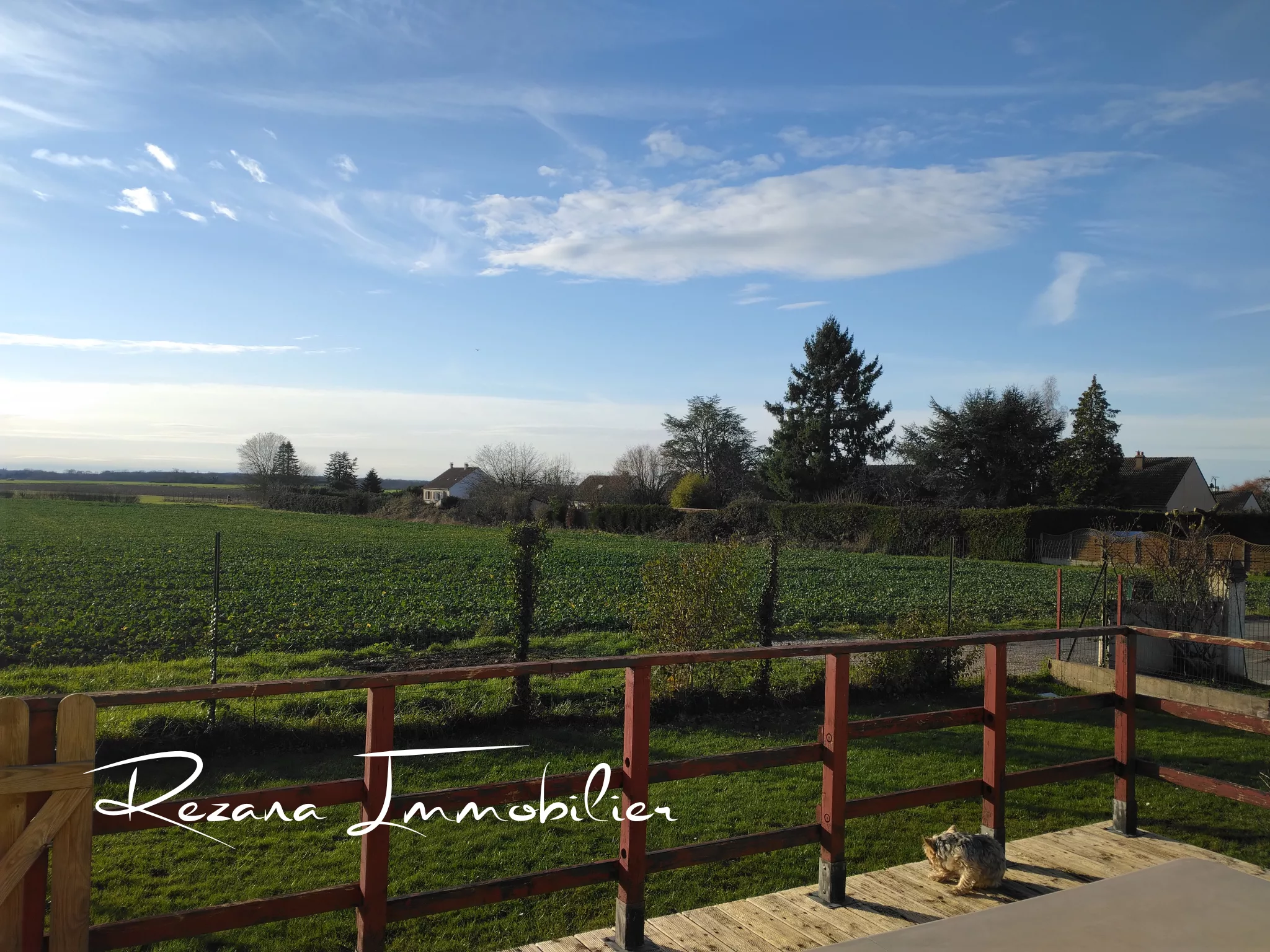 Jardin clos de 1146 m² attenant à une maison de plain-pied à Machault