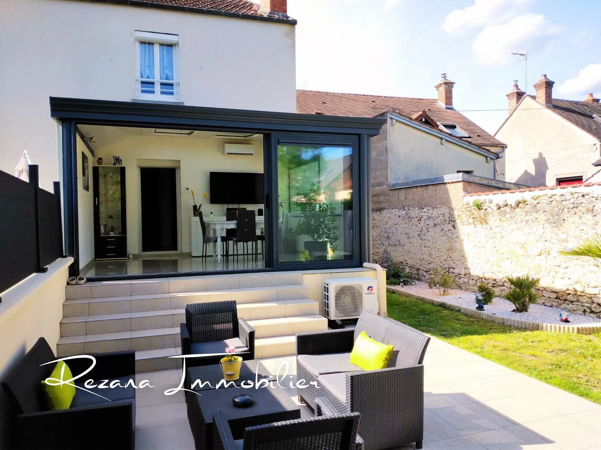 terrasse avec véranda maison rénovée Héricy