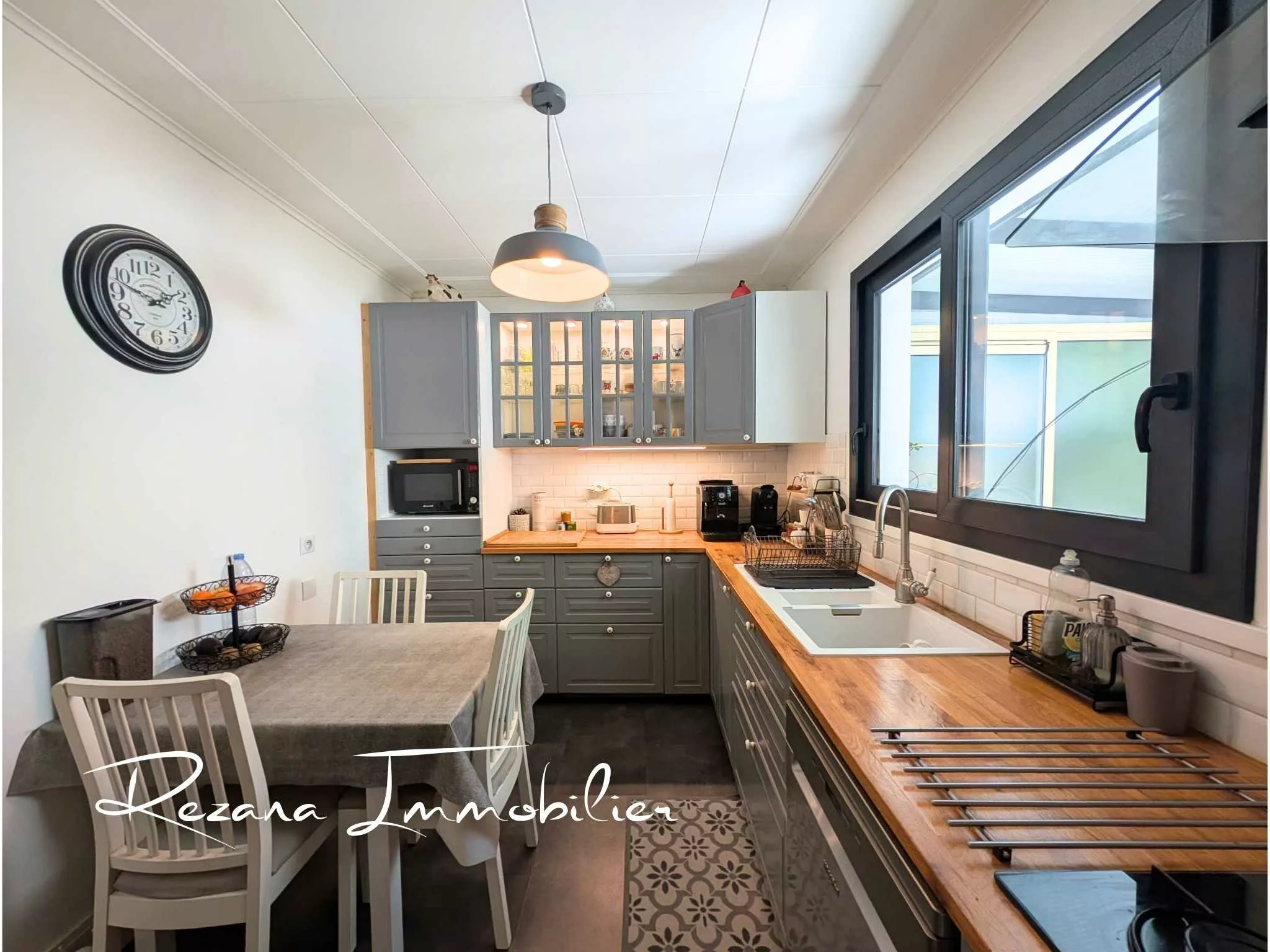 Cuisine aménagée dans une maison à vendre à Vulaines-sur-Seine
